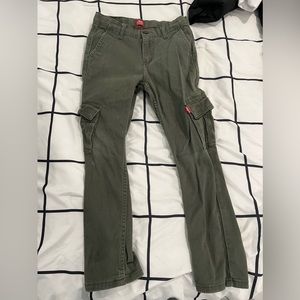KIDS LEVI’S CARGO PANTS